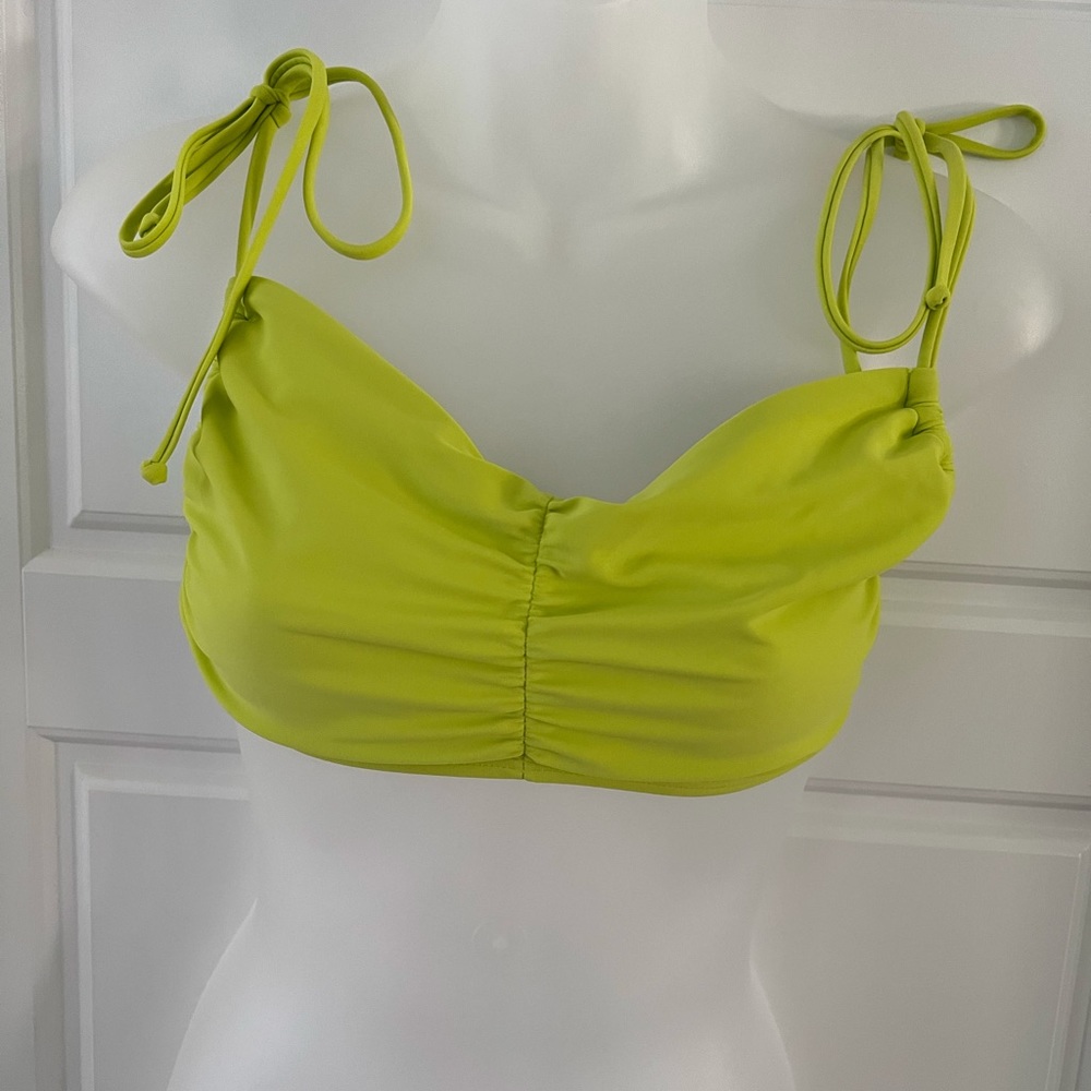 Tommy Hilfiger Style# TZ2TS491 UV Protective Swimsuit Top. Size Large NWT